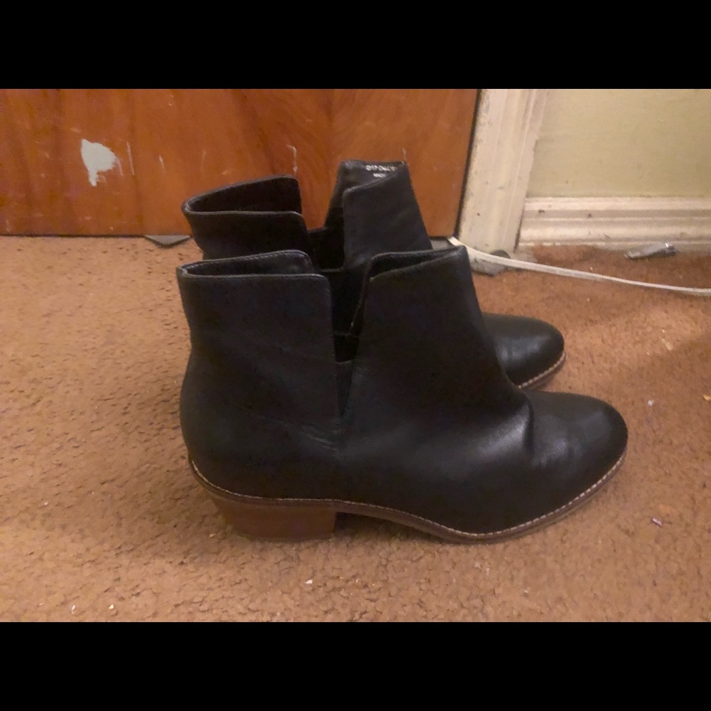Cole haan abbot bootie